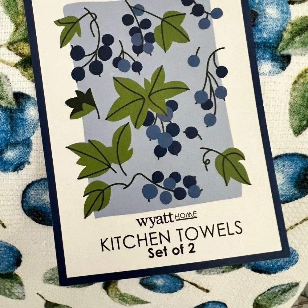 Set of TWO Blueberries Farmhouse Kitchen Towels NWT